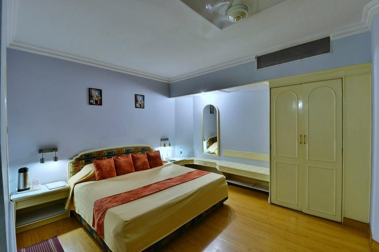 Hotel Surendra Vilas Bhopal Exterior foto